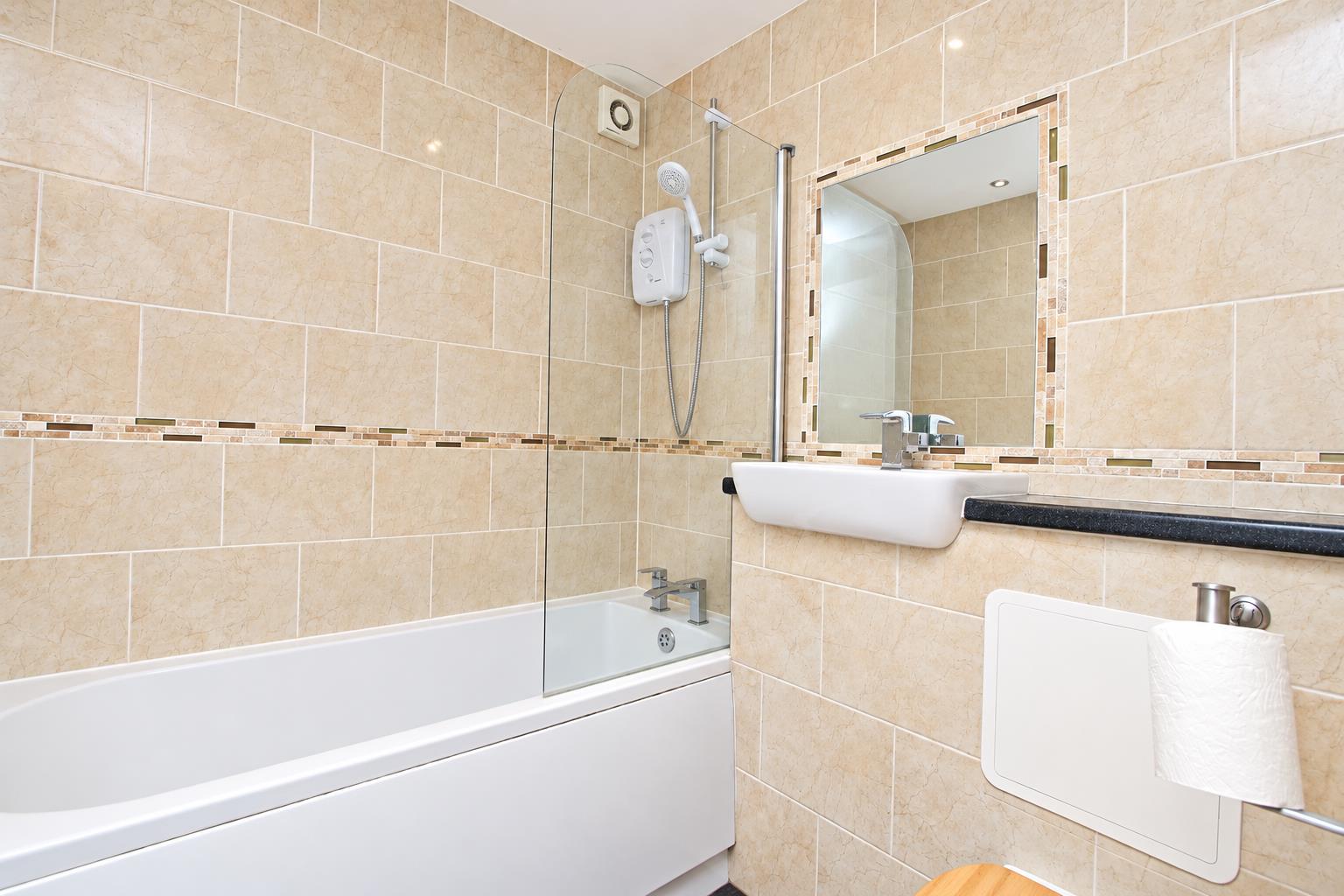 1 bed property in Denmead, Milton Keynes